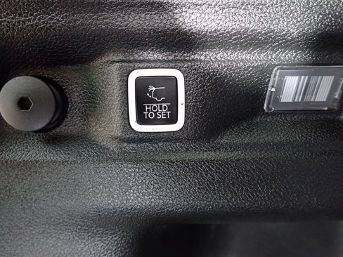 Used 2022 Jeep Grand Cherokee L Laredo w/ Luxury Tech Group I image 16