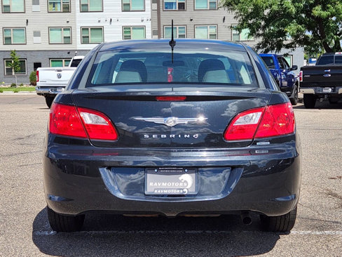 Used 2010 Chrysler Sebring Limited image 9