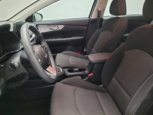 Used 2023 Kia Forte LXS image 17