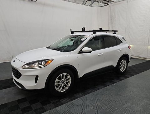 Used 2020 Ford Escape SE image 1
