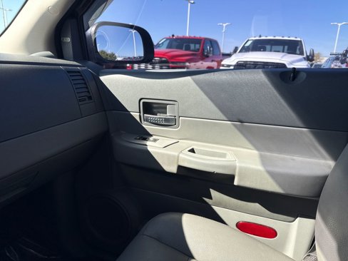 Used 2005 Dodge Durango SLT w/ Family Value Group image 20