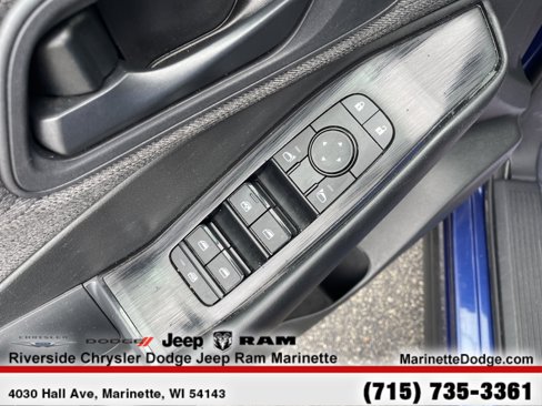 Used 2023 Nissan Rogue S image 46