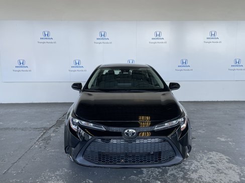 Used 2022 Toyota Corolla L image 2