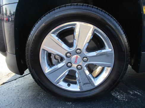 Used 2015 GMC Terrain SLE w/ Chrome Edition image 9