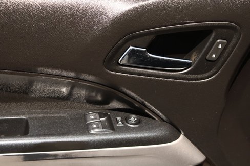 Used 2021 Chevrolet Colorado LT w/ Fleet Safety Package image 11