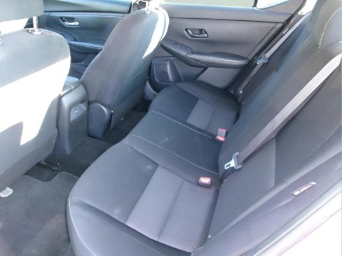 Used 2024 Nissan Sentra SV image 9