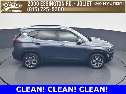 Used 2021 Kia Seltos EX image 16