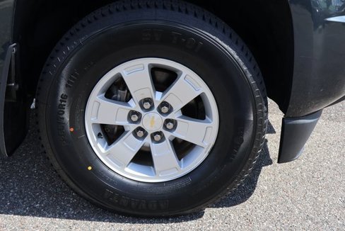 Used 2017 Chevrolet Colorado W/T w/ WT Convenience Package image 9