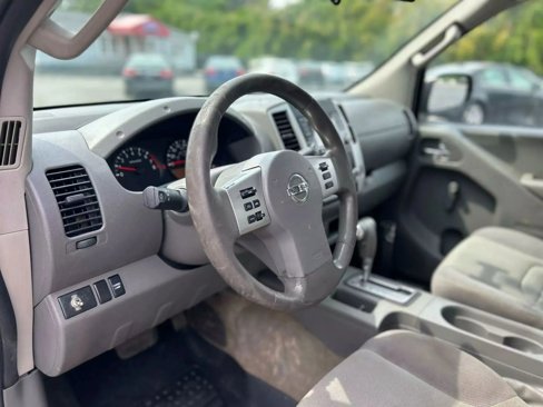 Used 2017 Nissan Frontier S image 12