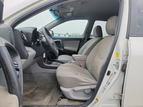 Used 2011 Toyota RAV4 4WD image 9