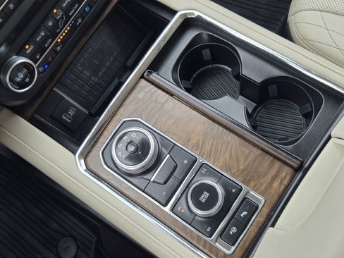 Certified 2021 Ford Expedition Max Platinum image 21