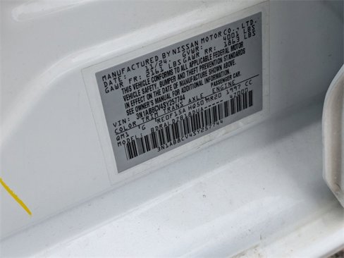 Used 2025 Nissan Sentra SV image 35