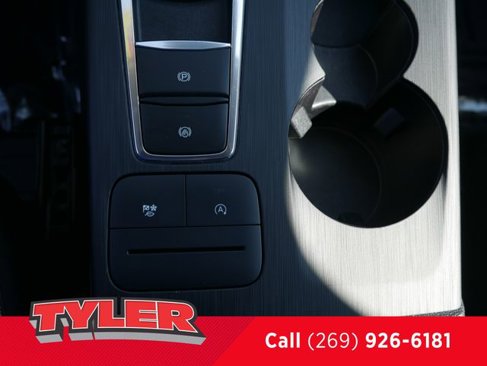 Used 2022 Ford Escape SE w/ Cold Weather Package image 35