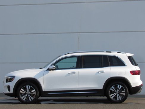 Used 2024 Mercedes-Benz GLB 250 4MATIC image 4