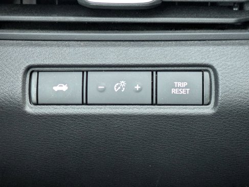 Used 2022 Nissan Altima 2.5 SR image 26