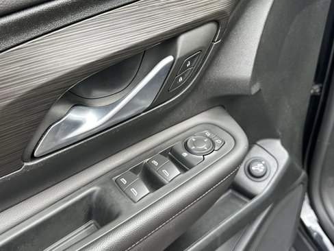 Certified 2022 GMC Terrain SLE w/ Driver Convenience Package image 35