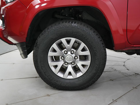 Used 2016 Toyota Tacoma SR5 image 27