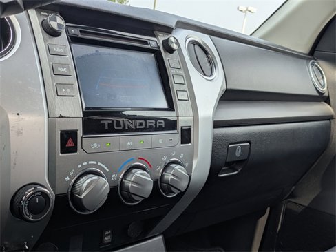 Used 2018 Toyota Tundra SR5 image 20