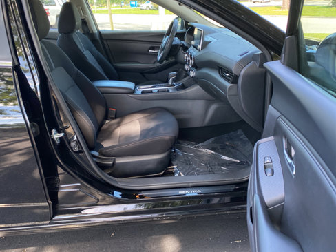 Used 2024 Nissan Sentra SV image 28