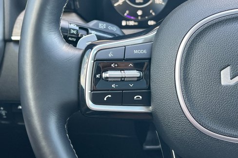 Used 2023 Kia Sorento SX Prestige image 37