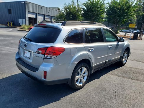 Used 2014 Subaru Outback 2.5i Limited image 4