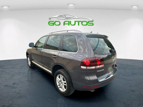 Used 2008 Volkswagen Touareg V6 image 3