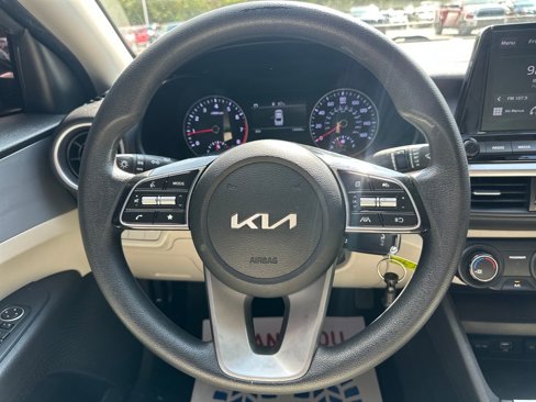 Used 2023 Kia Forte LXS image 20