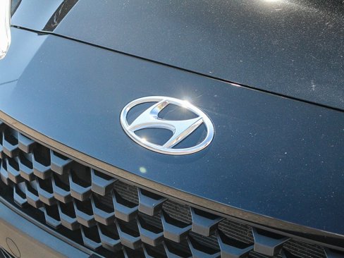 Certified 2023 Hyundai Kona SEL w/ Cargo Package image 5