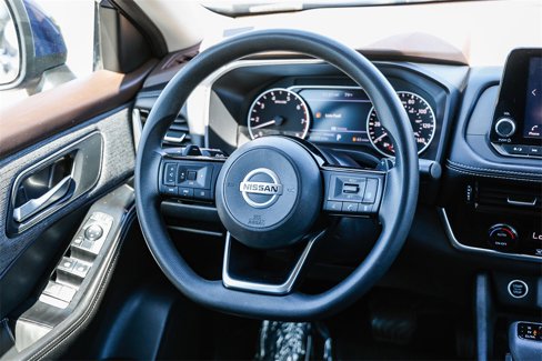 Used 2021 Nissan Rogue SV image 13