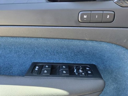 Certified 2023 Volvo C40 P8 Recharge Ultimate image 18