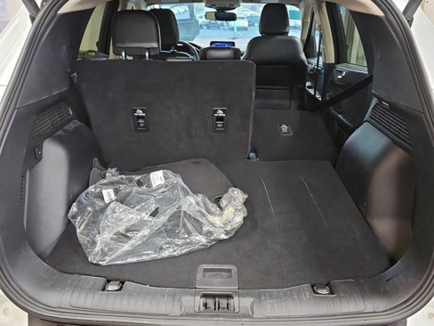 Used 2020 Ford Escape Titanium w/ Titanium Premium Package 2.0 image 5