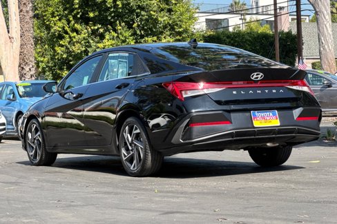 Used 2025 Hyundai Elantra SEL image 6