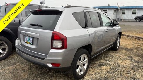 Used 2015 Jeep Compass Sport w/ Power Value Group image 3