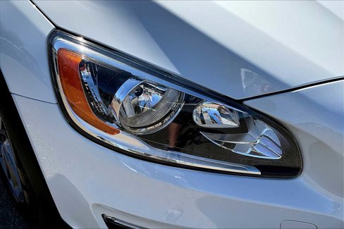 Used 2017 Volvo V60 T5 Cross Country w/ Convenience Package image 27