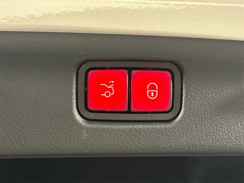 Certified 2022 Mercedes-Benz C 300 Sedan image 21