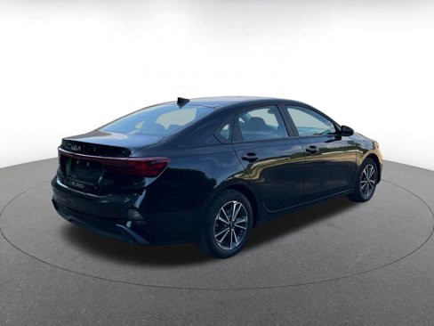 Used 2024 Kia Forte LXS image 12