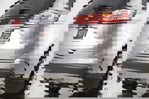 Used 2020 Ford Edge Titanium w/ Equipment Group 301A image 43