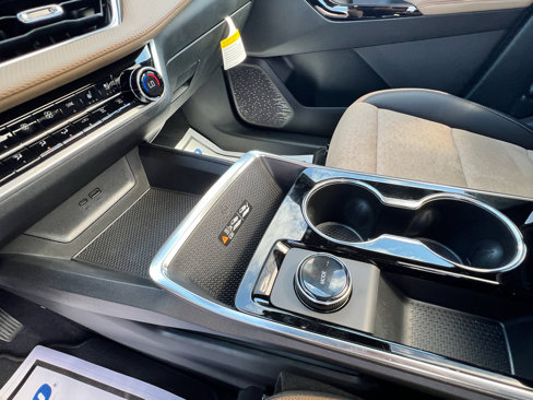 New 2026 Chevrolet Equinox ACTIV w/ Convenience Package III image 38