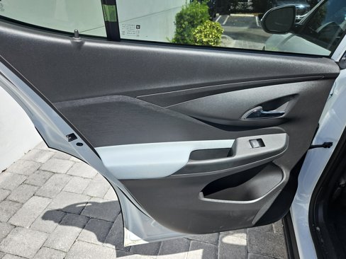 New 2025 Buick Envista Preferred image 14
