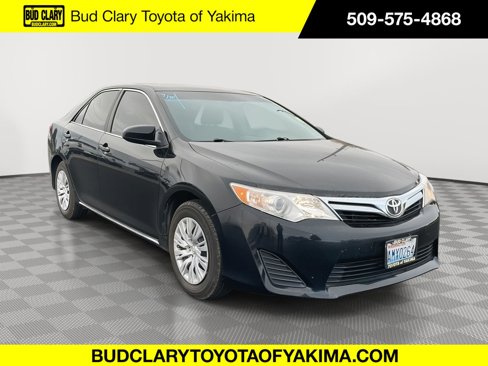 Used 2013 Toyota Camry XLE image 1