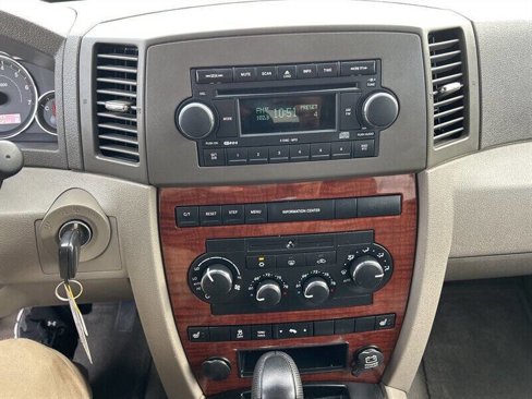 Used 2005 Jeep Grand Cherokee Limited image 21