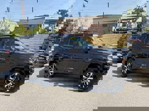 Used 2021 Volkswagen Atlas SE image 3