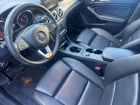 Used 2018 Mercedes-Benz CLA 250 image 10