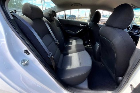 Used 2017 Kia Forte LX image 17