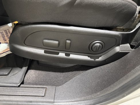 Used 2012 Chevrolet Traverse LT image 15
