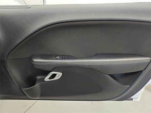 Used 2022 Dodge Challenger GT image 31