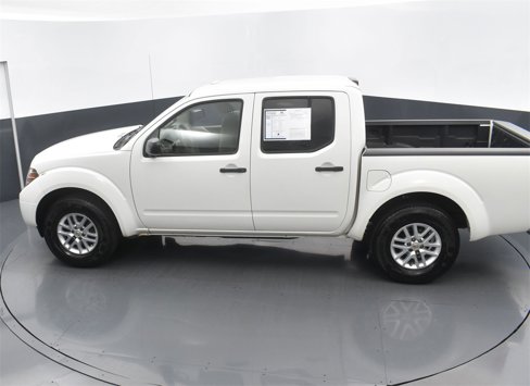 Used 2016 Nissan Frontier SV image 18