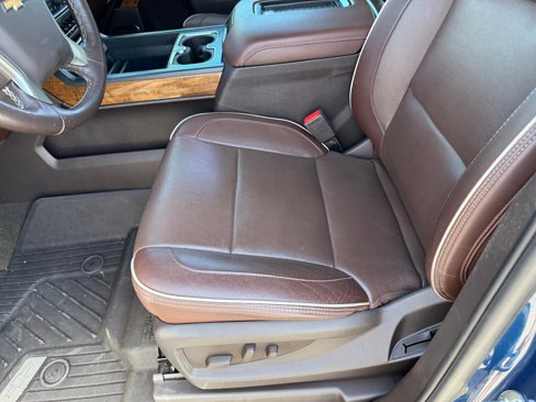 Used 2018 Chevrolet Silverado 1500 High Country image 11