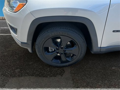 Used 2021 Jeep Compass Latitude image 11