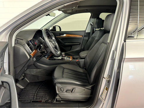 Used 2023 Audi Q5 2.0T Premium w/ Convenience Package image 12